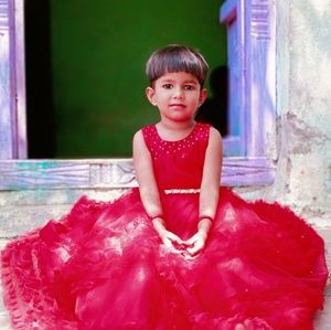 Meet your Posher, Safiya